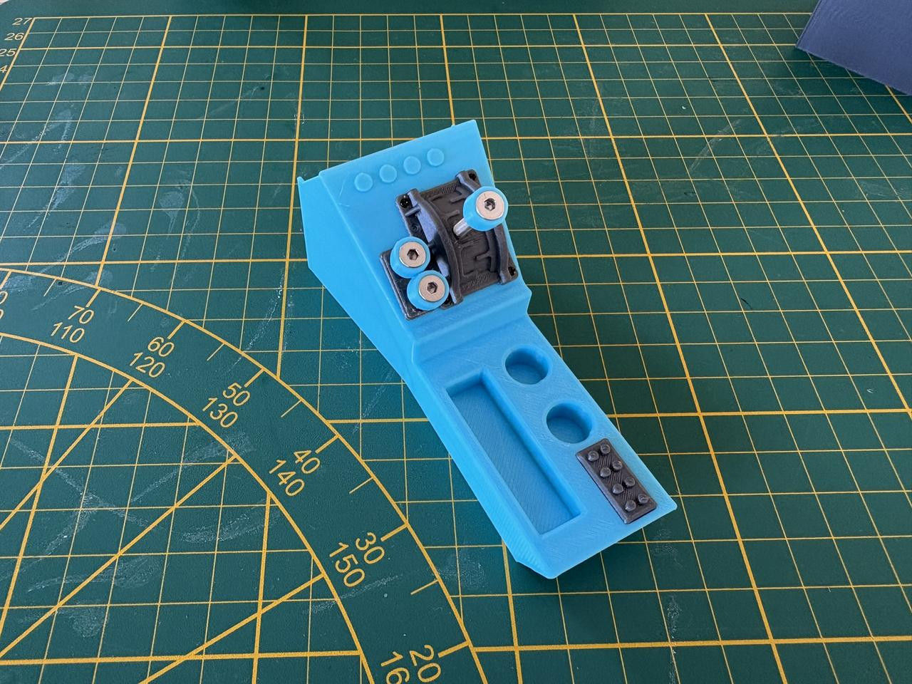 [​IMG]